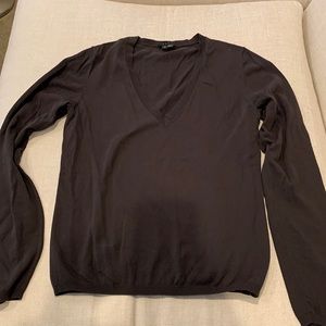 Theory v neck sweater